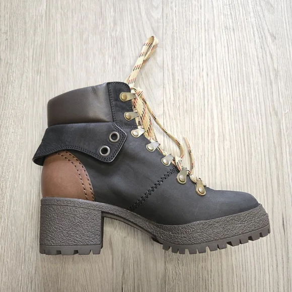 See by Cloe Eileen Leather and Suede Black Hiking Boots Size 4.5-5 EUC Gorpcore - Picture 5 of 13